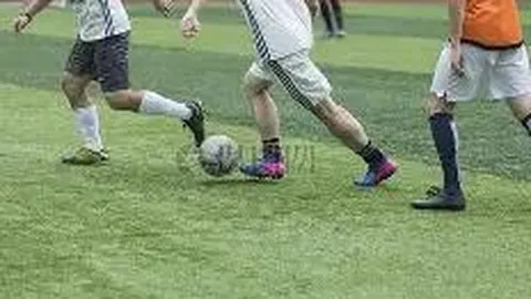 “周润发唐探镜头揭示，流量明星‘从头到脚’的替代品，暴露了多少虚假体面？”